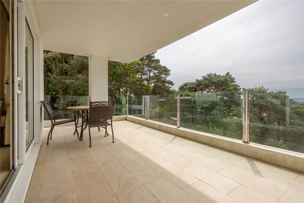 Lilliput Road, Poole, Dorset, BH14