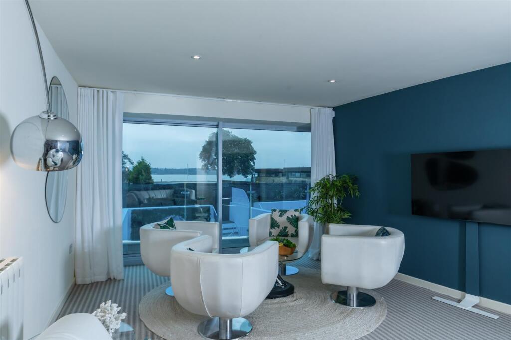 Luxury & Prestige, Canford Cliffs