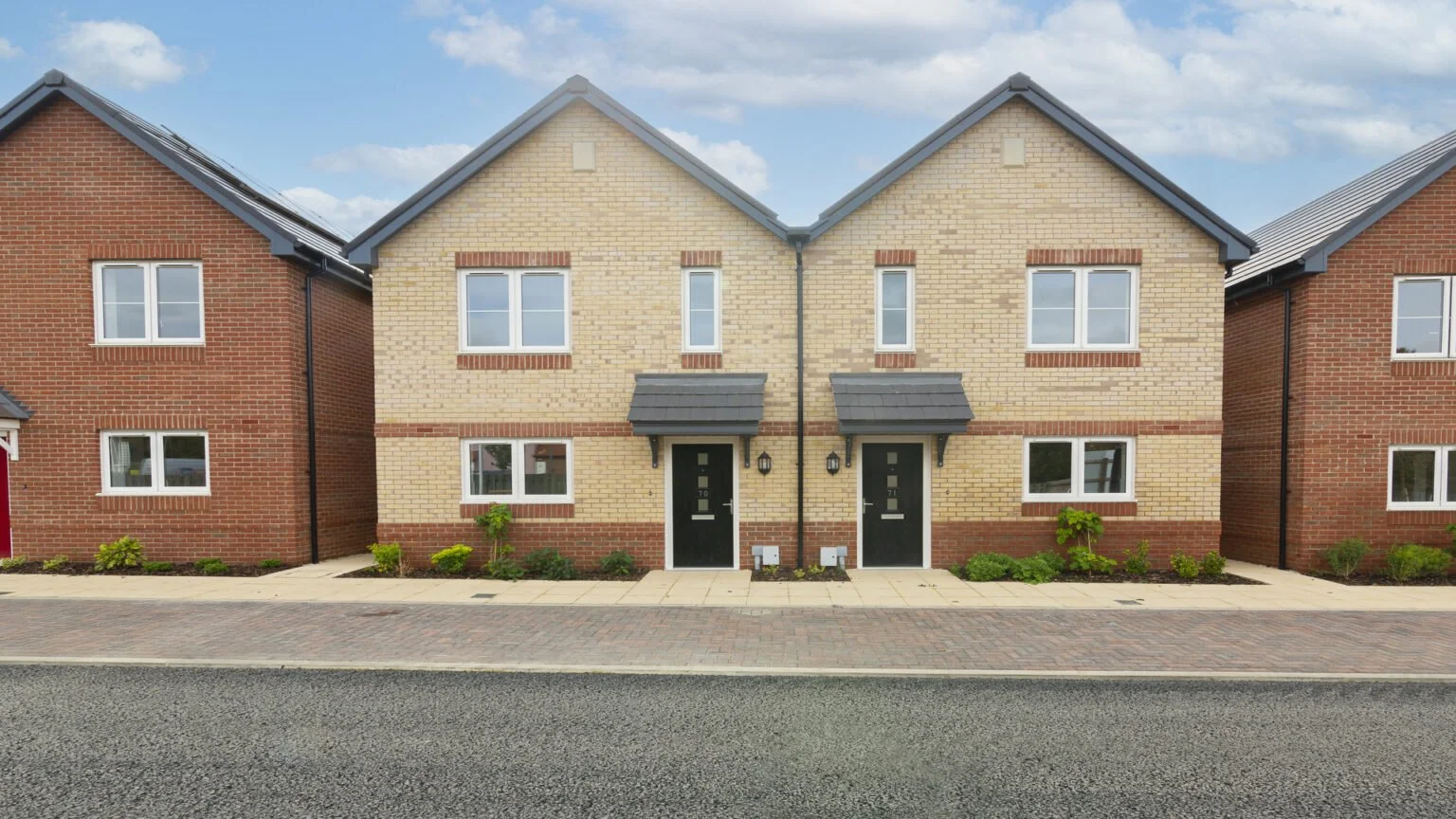 Hartismere_Mews_FullSize_013-2-1536×864 Church Hill Living