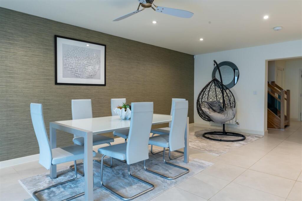 Luxury & Prestige, Canford Cliffs