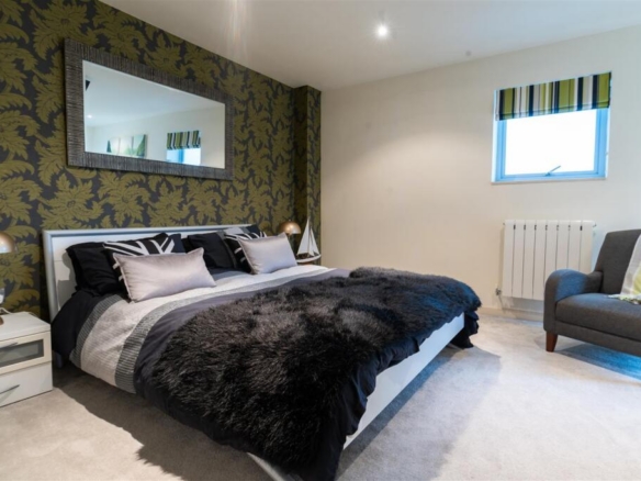 Luxury & Prestige, Canford Cliffs