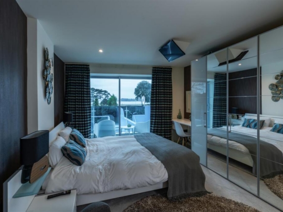 Luxury & Prestige, Canford Cliffs