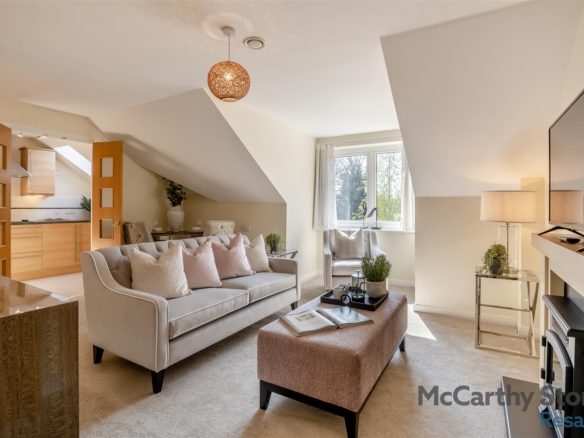 Apartment 21 Oakfield Court