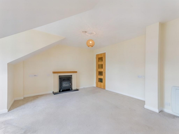 Apartment 21 Oakfield Court