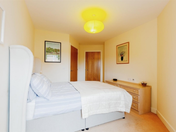 Modern Retirement living Beacon Court