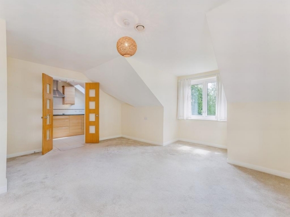 Apartment 21 Oakfield Court