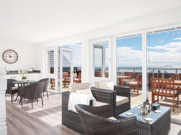 Modern Retirement living Beacon Court