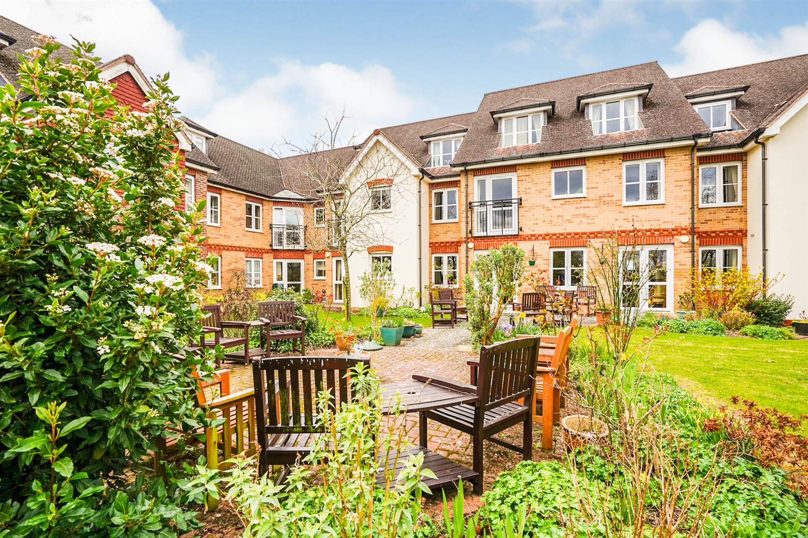 0 (14) St Rumbolds Court