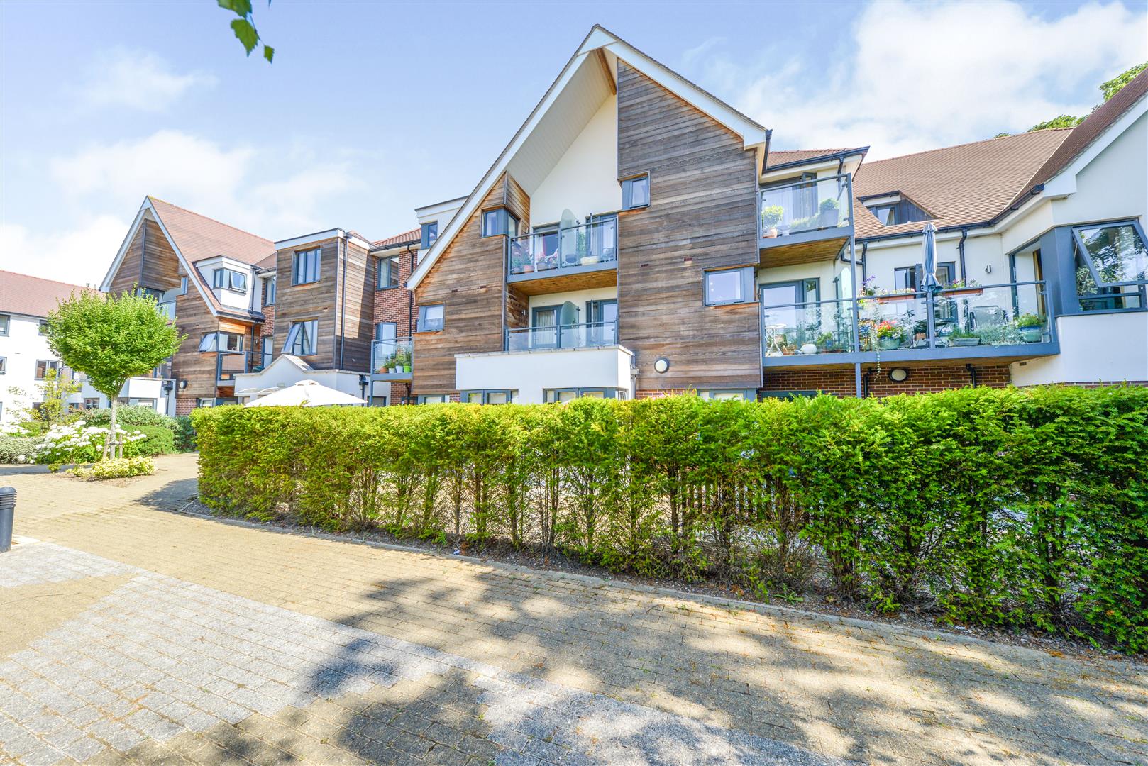 0 (15) Mandeville Court –