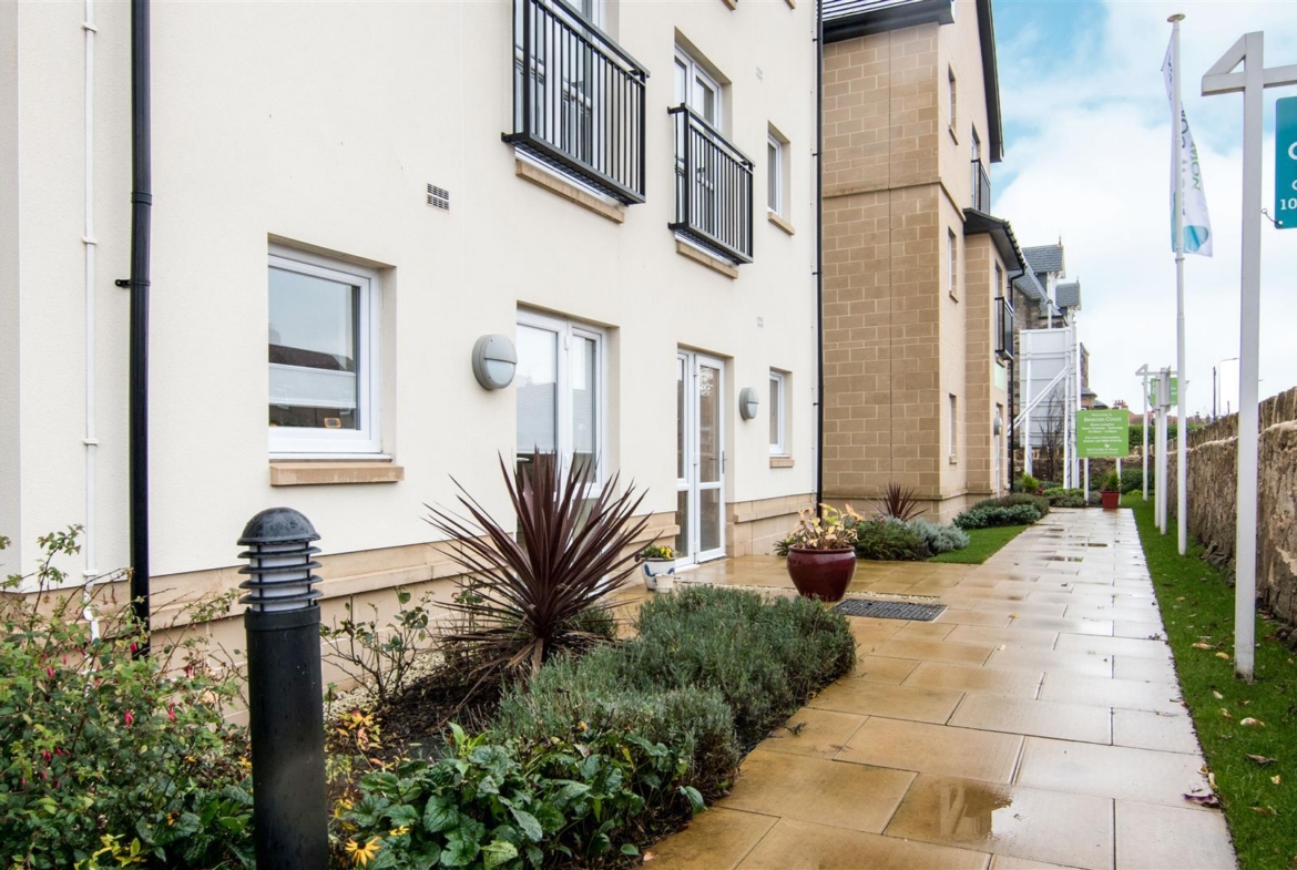 Modern Retirement living Beacon Court
