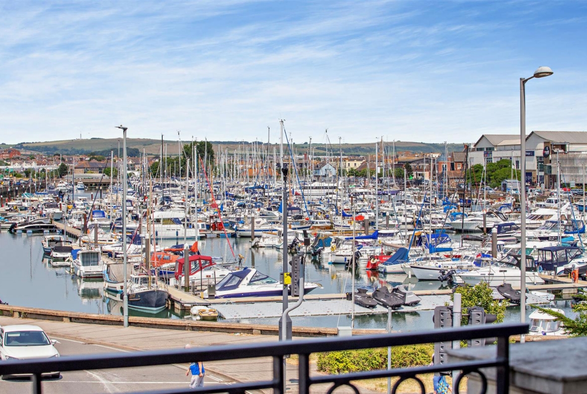 Harbour Lights Court