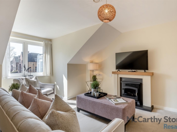 Apartment 21 Oakfield Court