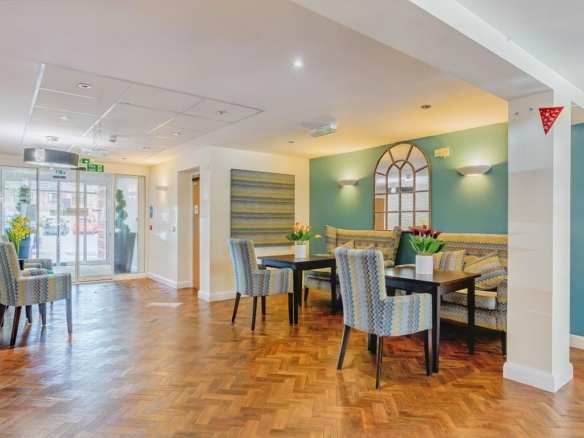 Apartment 21 Oakfield Court