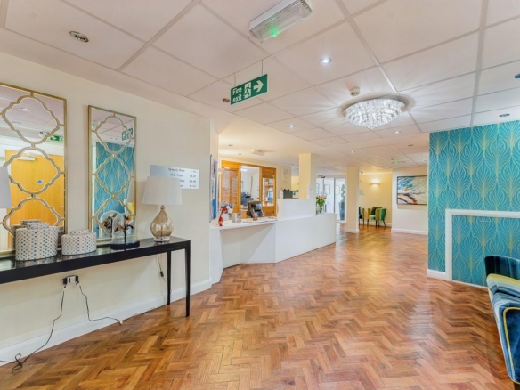 Apartment 21 Oakfield Court