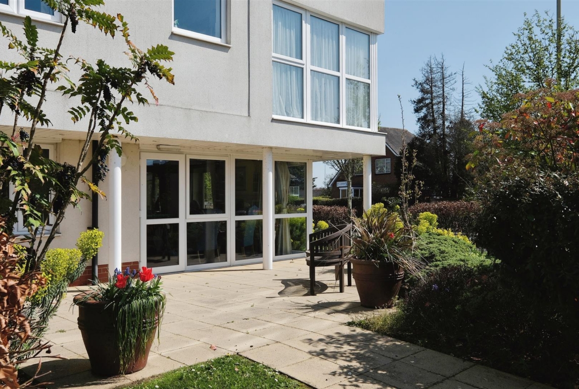 Farringford Court