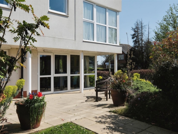 Farringford Court
