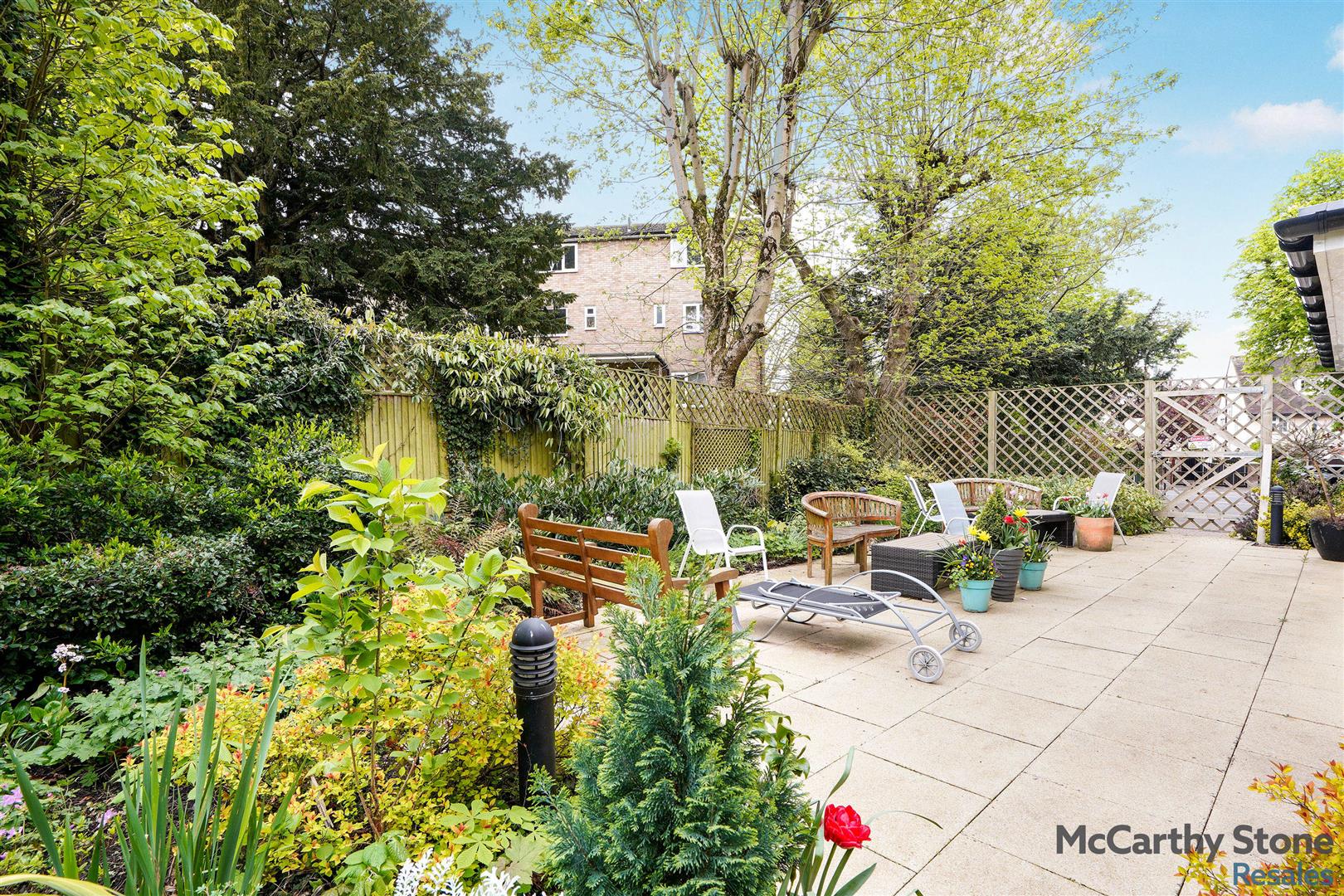 0 (3) Constance Place