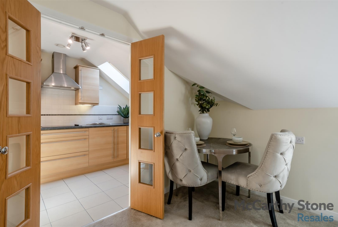 Apartment 21 Oakfield Court
