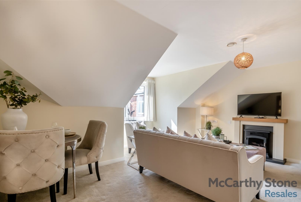 Apartment 21 Oakfield Court