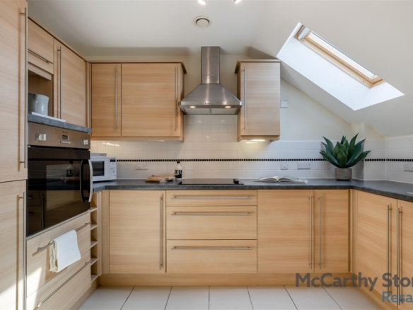 Apartment 21 Oakfield Court