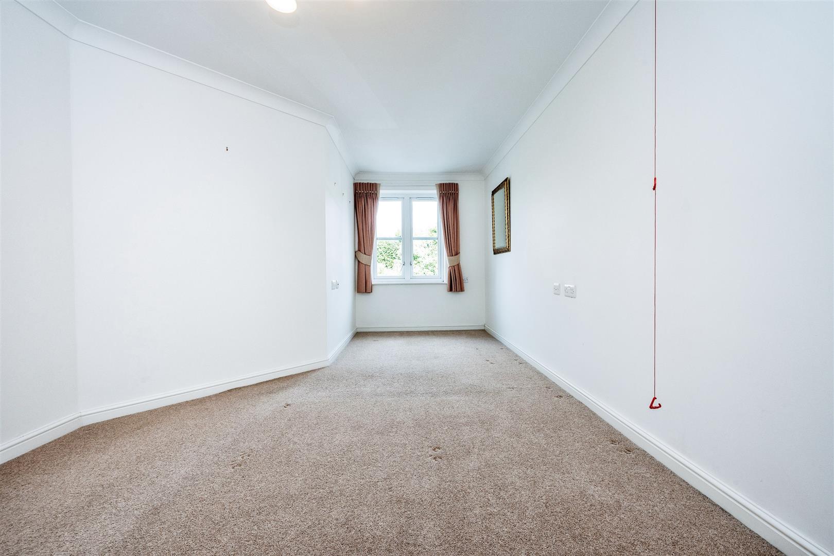 0 (7) St Rumbolds Court