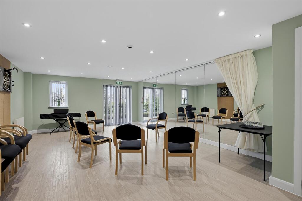 Apartment 2- Bradford Road, Menston