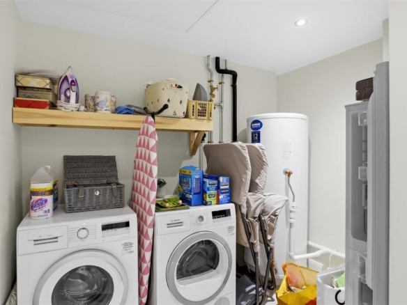 Apartment 2- Bradford Road, Menston