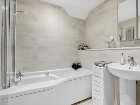 Apartment 2- Bradford Road, Menston