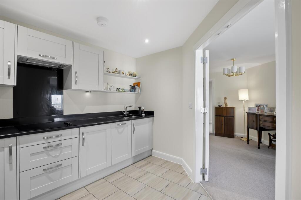 Apartment 2- Bradford Road, Menston