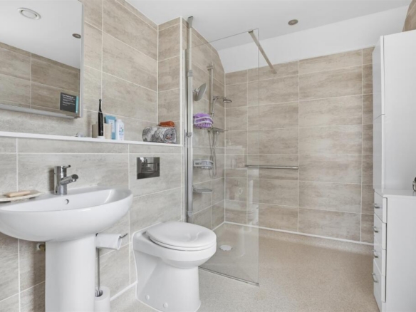 Apartment 2- Bradford Road, Menston